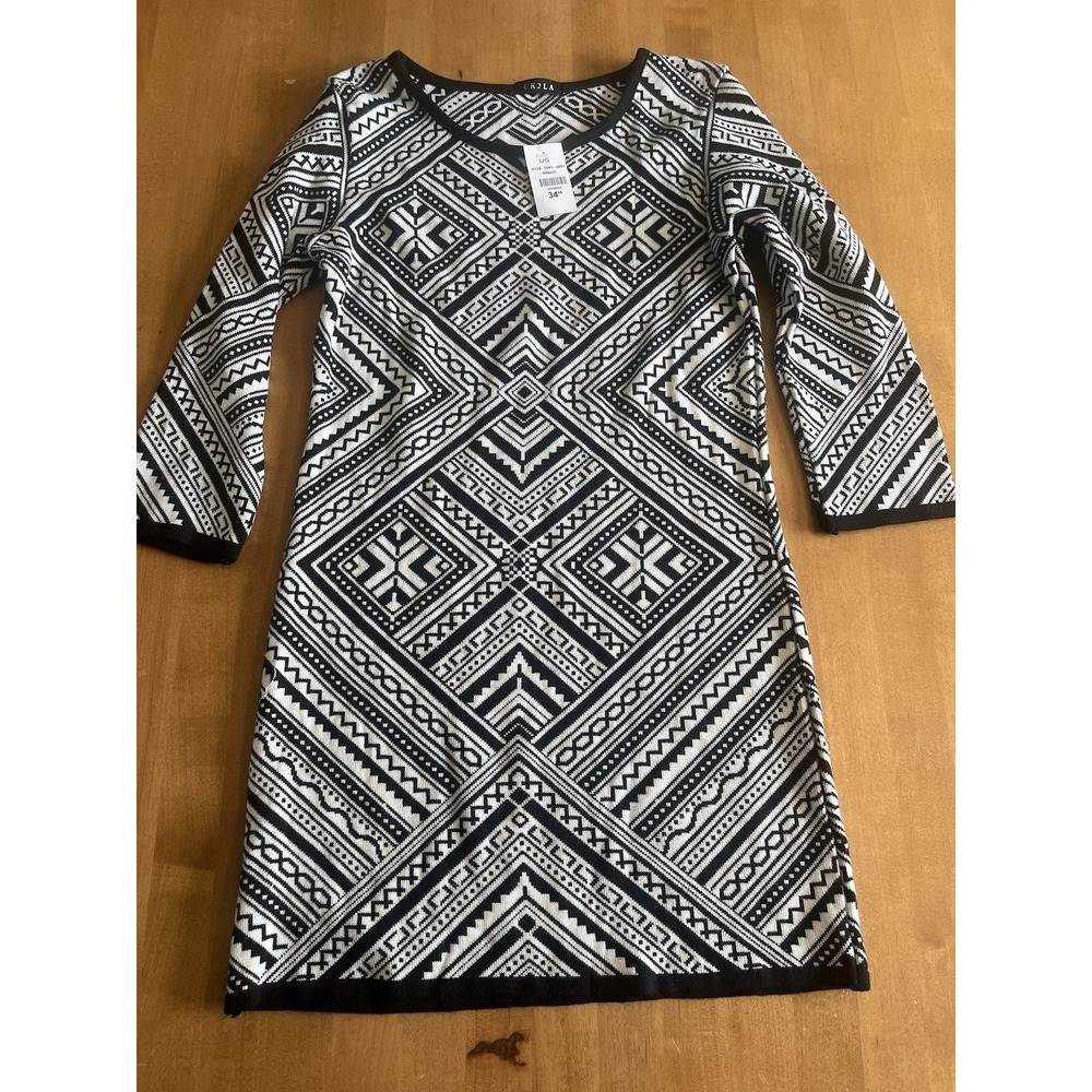 UK2LA Women's Sweater Dress NEW Sz L Large Black White Geometric Workwear